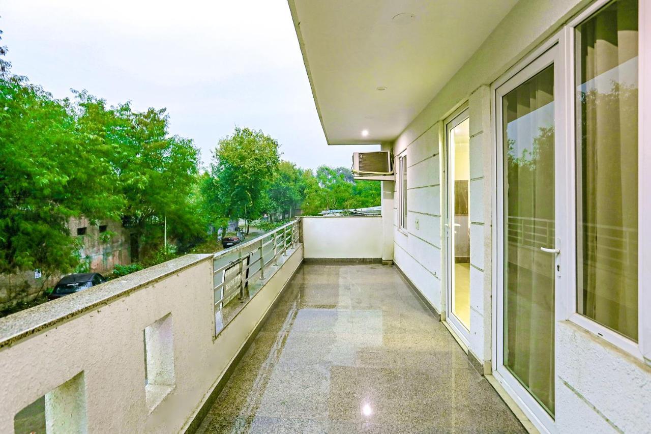 Fabhotel White House Bnb - Nr Yashobhoomi Convention Centre Delhi  Exterior photo